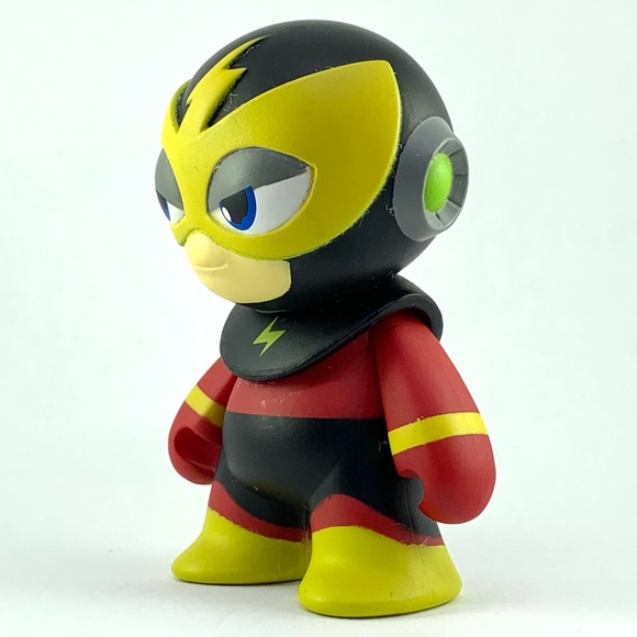 kidrobot Capcom Megaman Elec Man vinyl figure 3” 2015 Mini Series ElectMan Robot - Picture 5 of 13